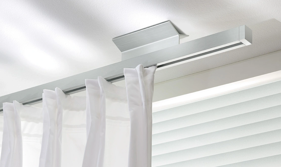 Interstil Novum 2 in Farbe 79 aluminium